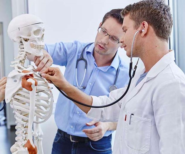 Dr. Muiz